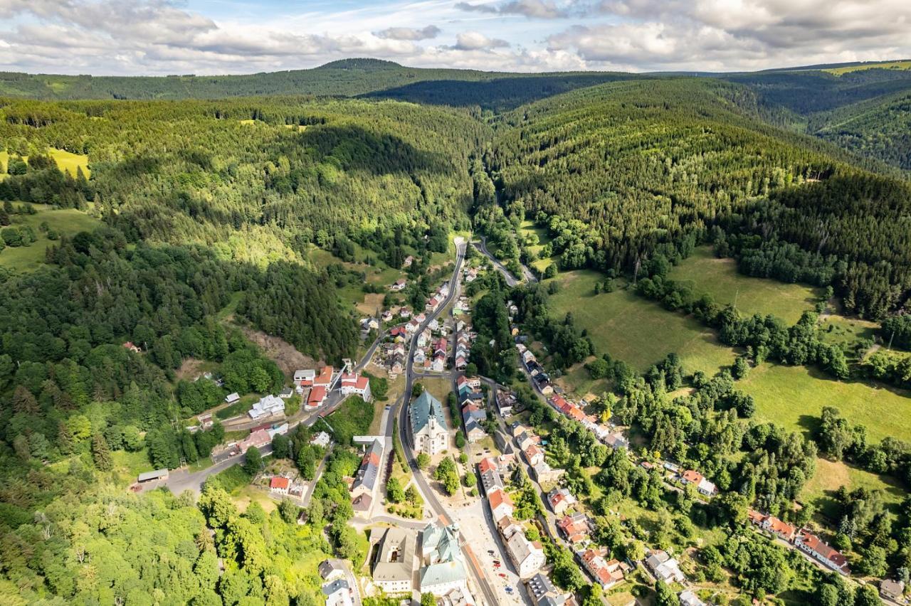 Apartmany Nad Slikovkou Jáchymov Exterior foto